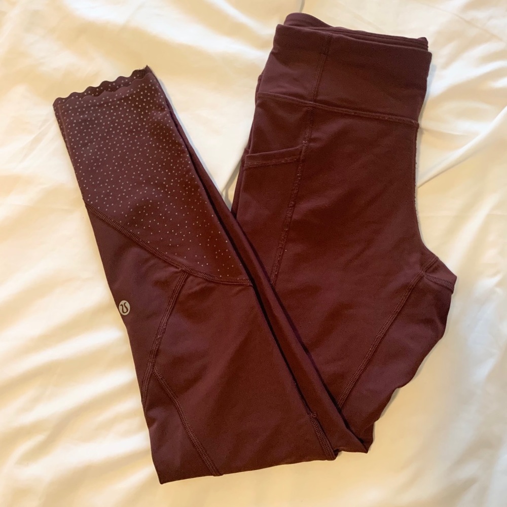 Lululemon red Capri pocket leggings